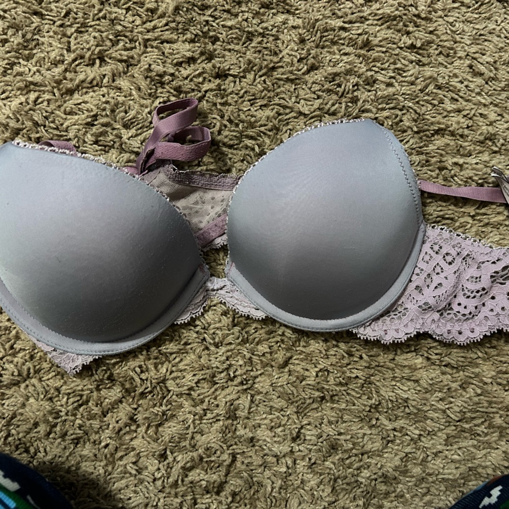 Victoria secret bra 34B